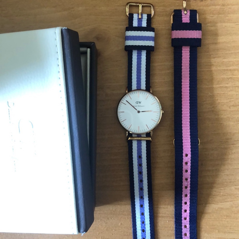 Daniel Wellington watch two bracelets